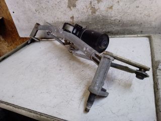 bontott VW GOLF IV Első Ablaktörlő Szerkezet Motorral