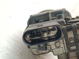 bontott VW GOLF IV Első Ablaktörlő Szerkezet Motorral