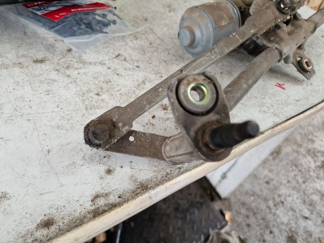 bontott VW GOLF IV Első Ablaktörlő Szerkezet Motorral