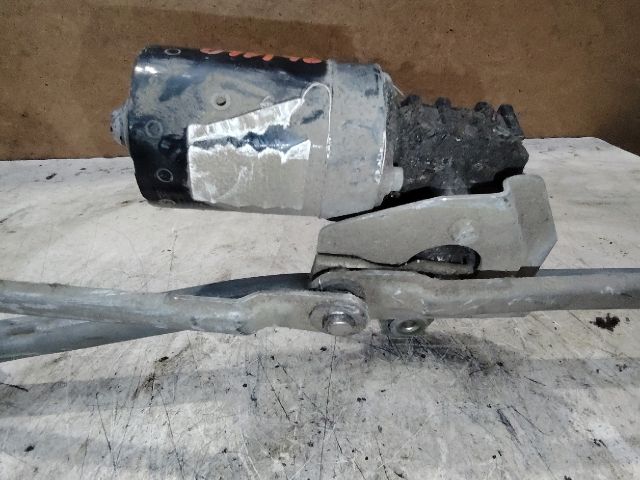 bontott VW GOLF IV Első Ablaktörlő Szerkezet Motorral