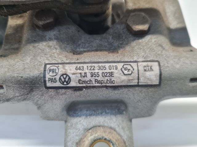 bontott VW GOLF IV Első Ablaktörlő Szerkezet