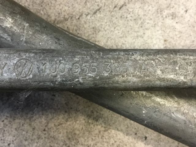 bontott VW GOLF IV Első Ablaktörlő Szerkezet