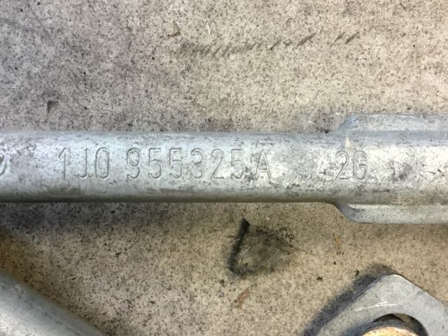 bontott VW GOLF IV Első Ablaktörlő Szerkezet