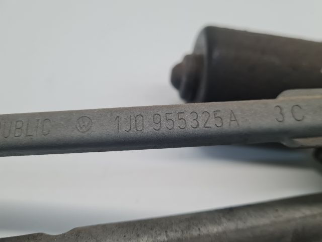 bontott VW GOLF IV Első Ablaktörlő Szerkezet