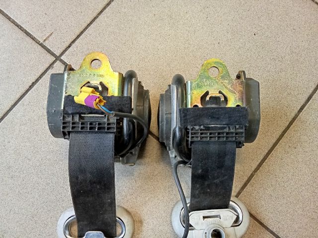 bontott VW GOLF IV Első Biztonsági Öv Pár (Feszítővel)