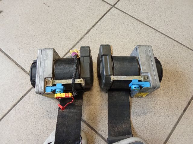 bontott VW GOLF IV Első Biztonsági Öv Pár (Feszítővel)