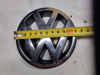bontott VW GOLF IV Első Embléma