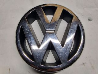 bontott VW GOLF IV Első Embléma