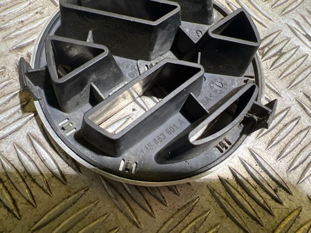 bontott VW GOLF IV Első Embléma