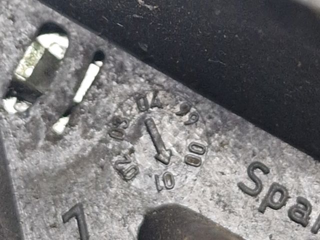 bontott VW GOLF IV Első Embléma