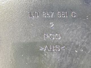 bontott VW GOLF IV Első Hamutartó