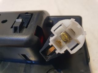 bontott VW GOLF IV Első Hamutartó