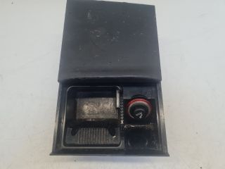 bontott VW GOLF IV Első Hamutartó