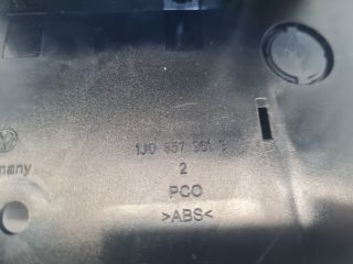 bontott VW GOLF IV Első Hamutartó