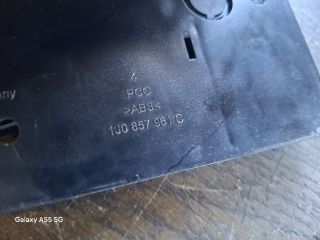 bontott VW GOLF IV Első Hamutartó