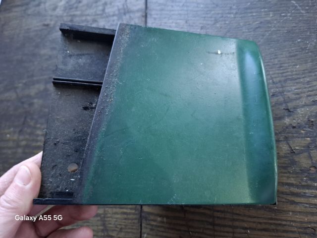 bontott VW GOLF IV Első Hamutartó