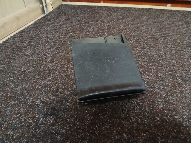 bontott VW GOLF IV Első Hamutartó