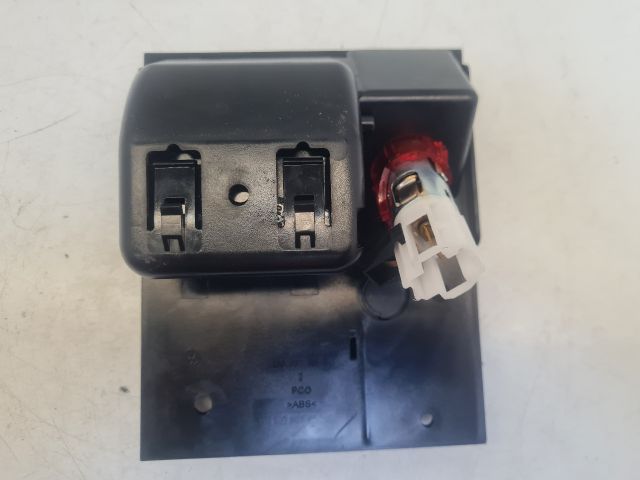 bontott VW GOLF IV Első Hamutartó