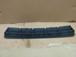 bontott VW GOLF IV Első Lökhárító Alsó Középső Díszrács