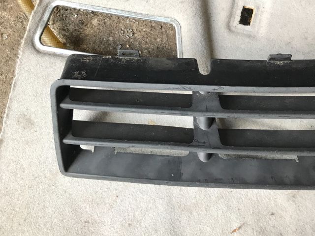 bontott VW GOLF IV Első Lökhárító Alsó (Műanyag)