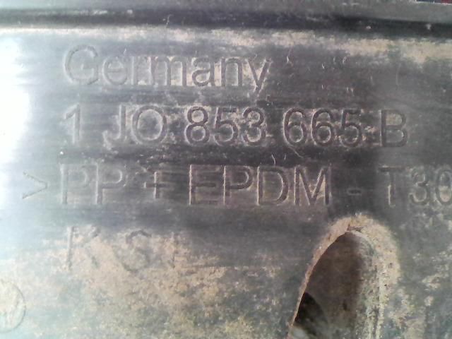 bontott VW GOLF IV Első Lökhárító Bal Díszrács