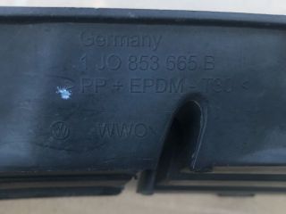 bontott VW GOLF IV Első Lökhárító Bal Díszrács