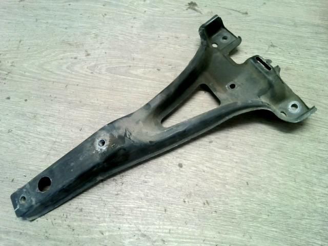 bontott VW GOLF IV Első Lökhárító Merevítő (Fém)