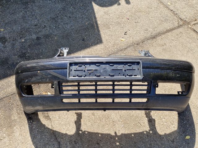 bontott VW GOLF IV Első Lökhárító (Részeivel)