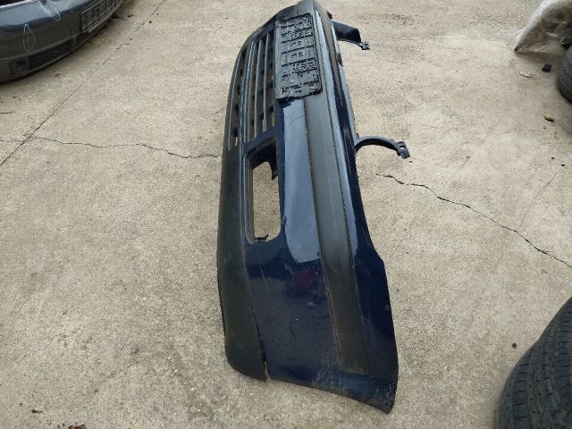 bontott VW GOLF IV Első Lökhárító (Részeivel)