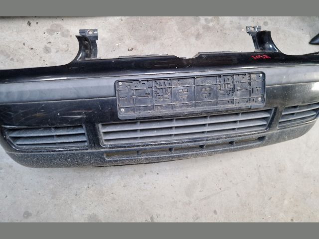 bontott VW GOLF IV Első Lökhárító (Részeivel)