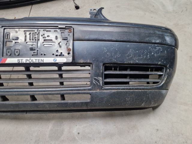 bontott VW GOLF IV Első Lökhárító (Részeivel)
