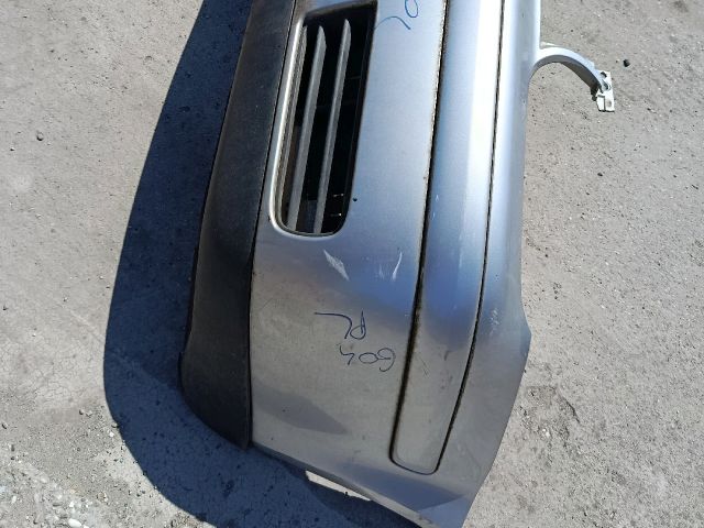 bontott VW GOLF IV Első Lökhárító (Üresen)