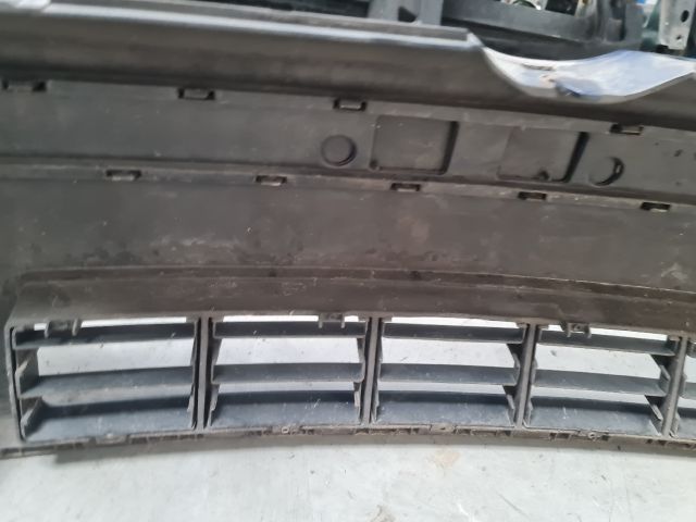 bontott VW GOLF IV Első Lökhárító (Üresen)