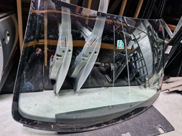 bontott VW GOLF IV Első Szélvédő