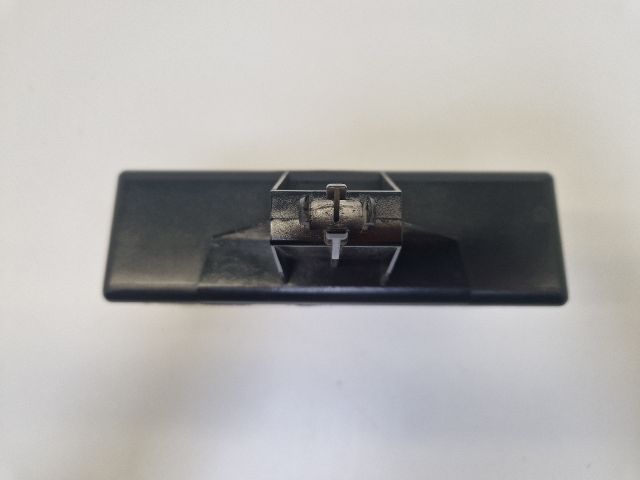 bontott VW GOLF IV Első Tároló Rekesz