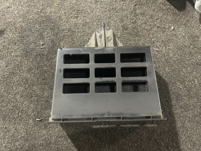 bontott VW GOLF IV Első Tároló Rekesz