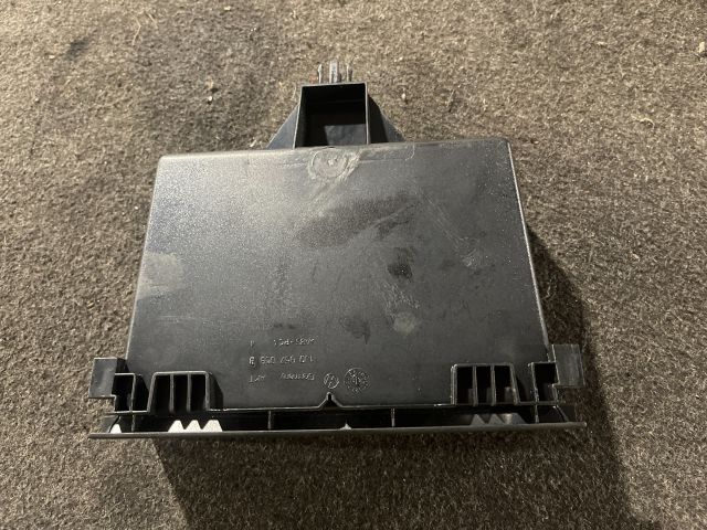 bontott VW GOLF IV Első Tároló Rekesz