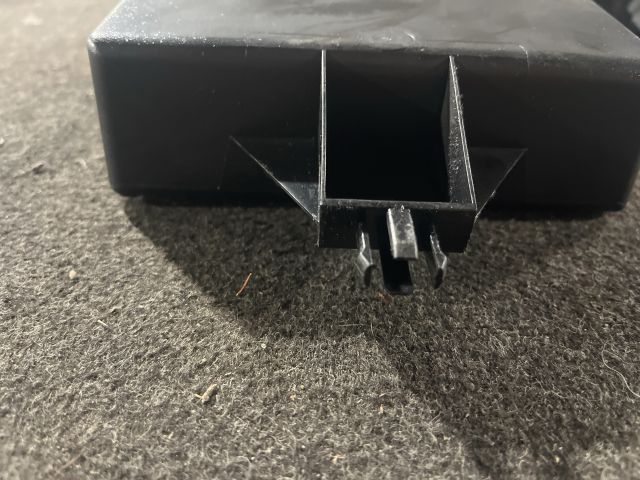 bontott VW GOLF IV Első Tároló Rekesz