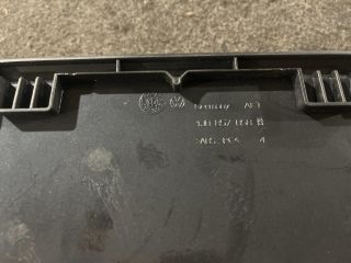 bontott VW GOLF IV Első Tároló Rekesz