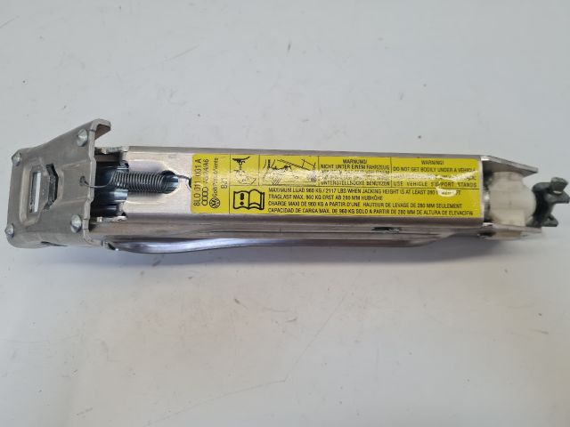 bontott VW GOLF IV Emelő