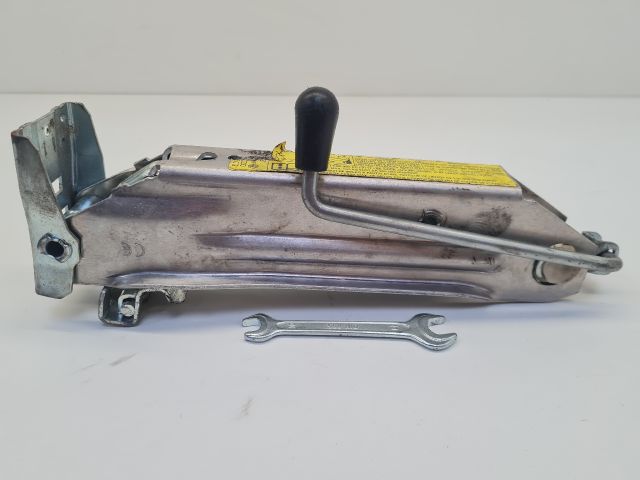 bontott VW GOLF IV Emelő