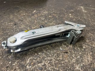 bontott VW GOLF IV Emelő