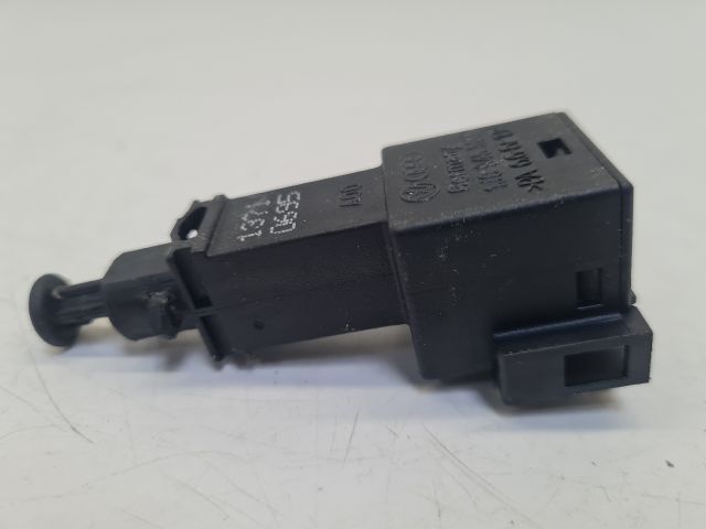 bontott VW GOLF IV Fék Pedál Kapcsoló