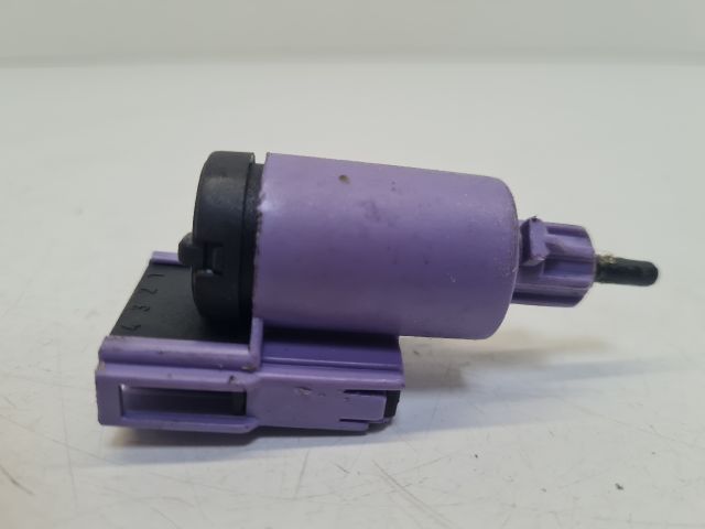 bontott VW GOLF IV Fék Pedál Kapcsoló