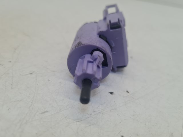 bontott VW GOLF IV Fék Pedál Kapcsoló