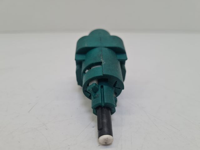 bontott VW GOLF IV Fék Pedál Kapcsoló