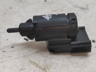 bontott VW GOLF IV Fék Pedál Kapcsoló