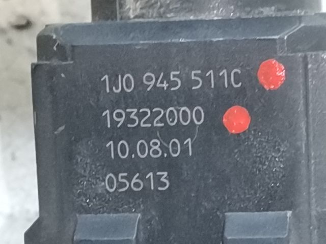 bontott VW GOLF IV Fék Pedál Kapcsoló