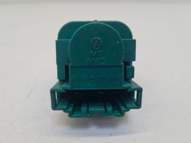 bontott VW GOLF IV Fék Pedál Kapcsoló