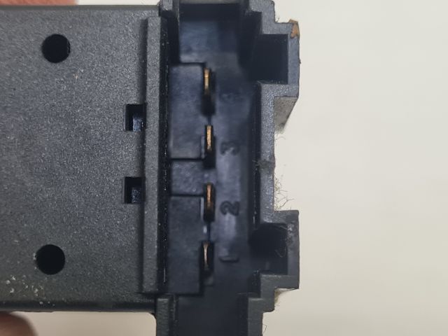 bontott VW GOLF IV Fék Pedál Kapcsoló